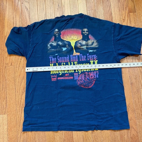 vintage Iron Mike Tyson versus EvanderHolyfield 2 Bite Fight T Shirt - Picture 7 of 8